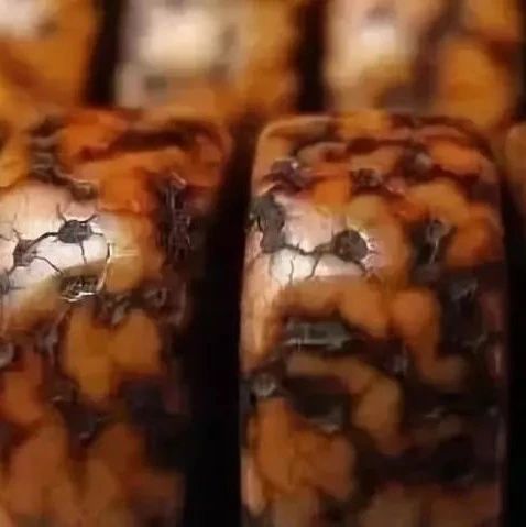 包浆算什么，手串开片才惊艳！
